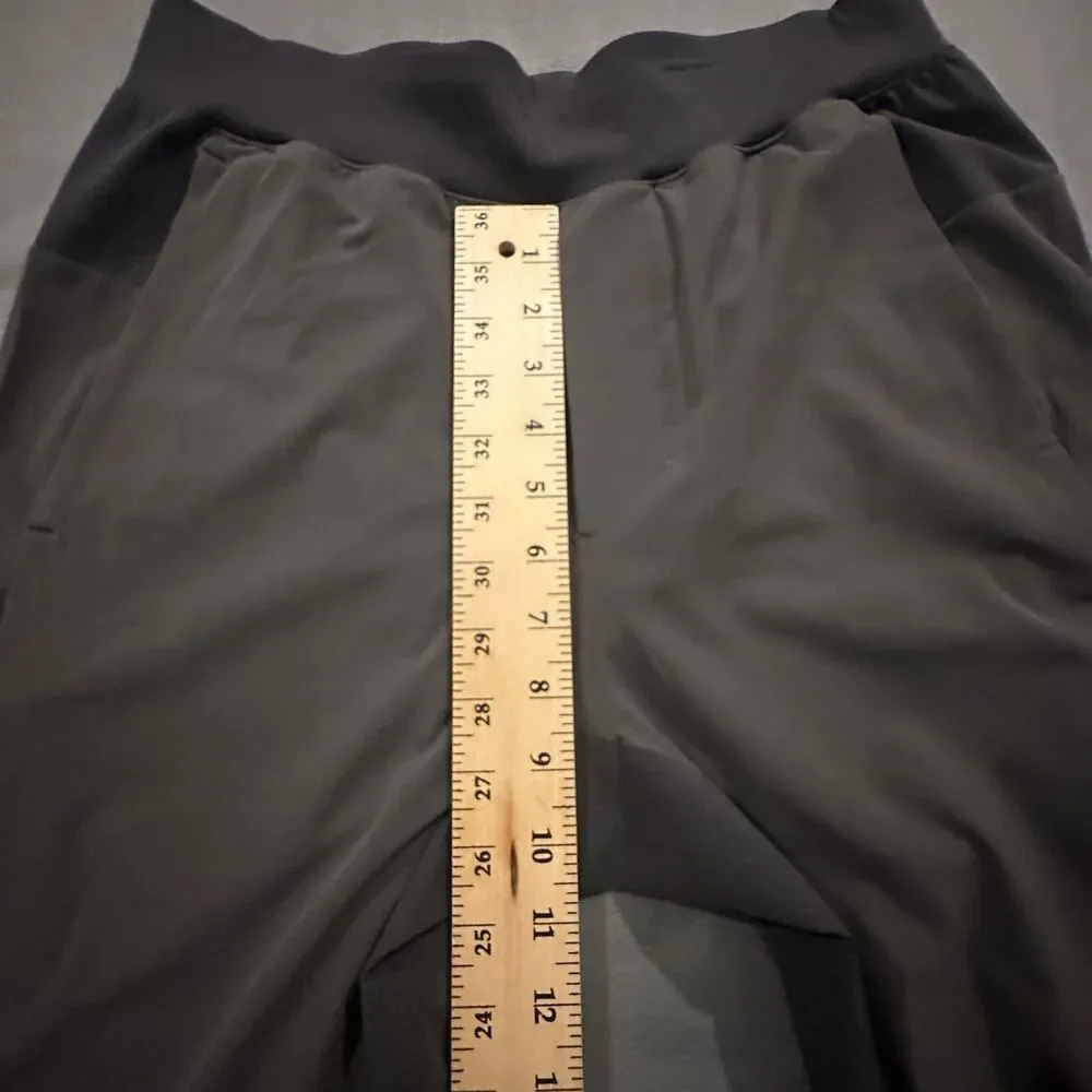 Lululemon Switch Up Pants Mens S Gray Performance Tapered Jogger Stretch